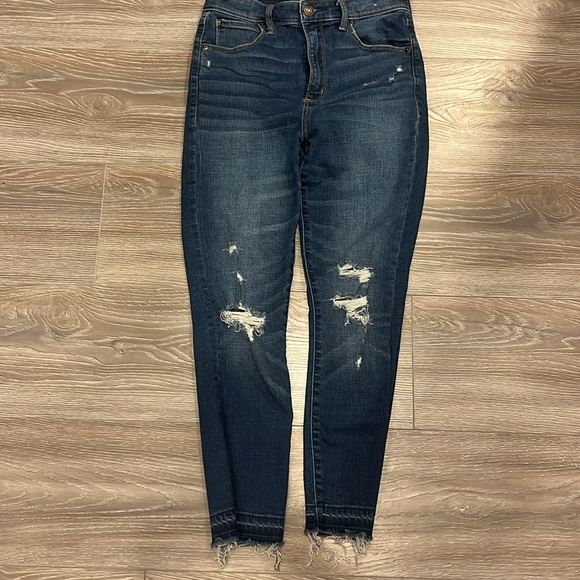 Abercrombie & Fitch Super Skinny Ankle High Rise Medium Wash Jeans - Picture 4 of 5